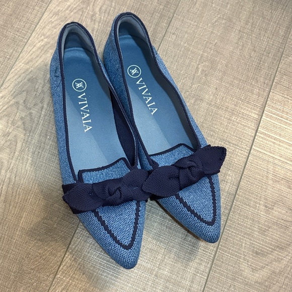 Vivaia Shoes - VIVAIA Women's Blue Pointed Knit Flats with Bow